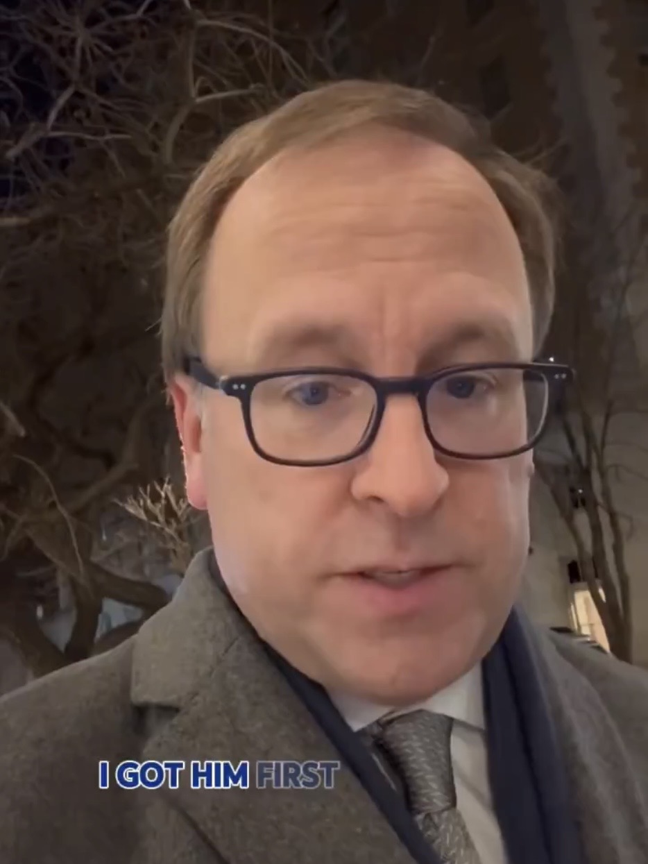 ABC News华盛顿首席记者卡尔引述特朗普证实伊朗曾两次想暗杀他。 X/ Jonathan Karl ABC News华盛顿首席记者卡尔引述特朗普证实伊朗曾两次想暗杀他。 X/ Jonathan Karl