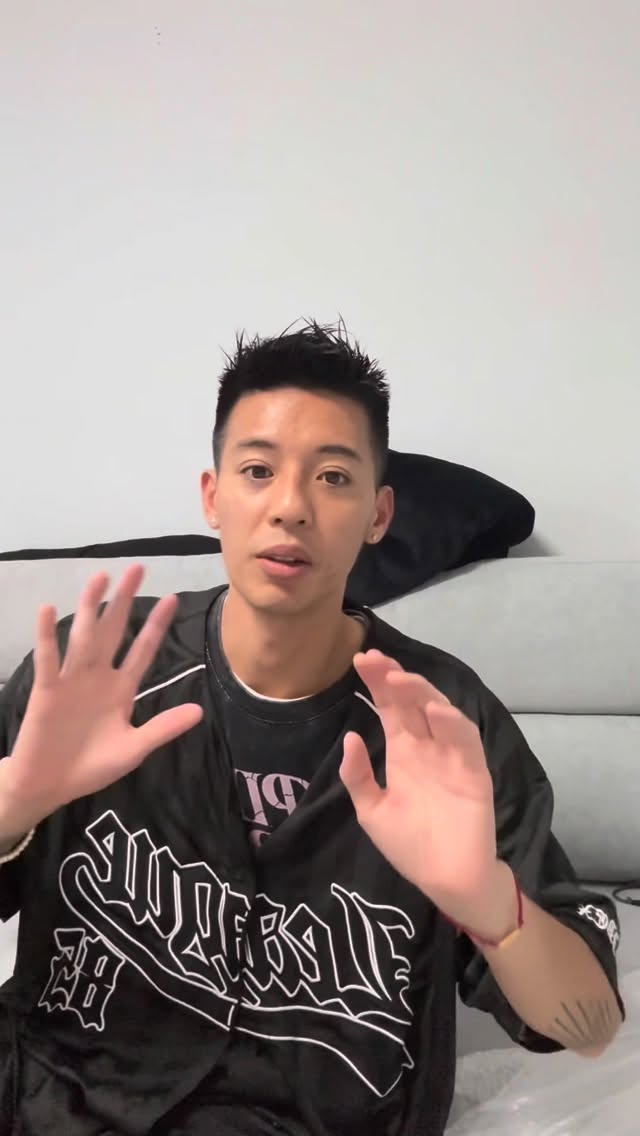 劉梓堅曾有六次戀愛經驗。