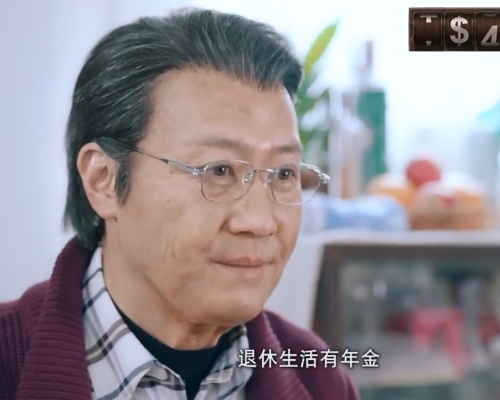 化了老妝的黎明依然魅力非凡。