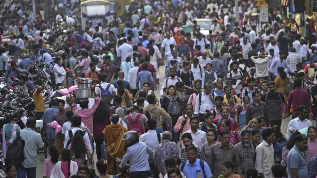 聯合國估計印度人口將在4月中旬後超越中國。美聯社