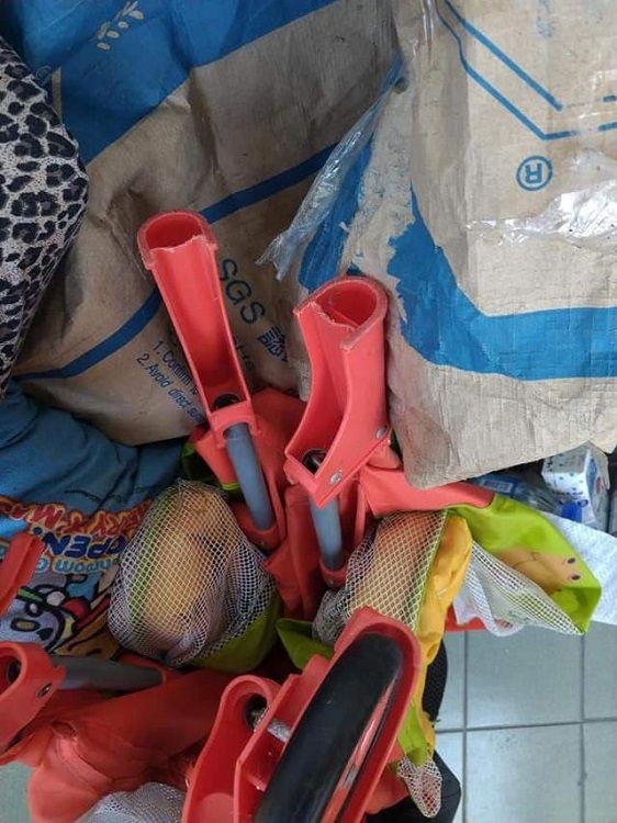 女童父親稱女兒不慎撞擊玩具屋支架。爆怨公社fb圖片