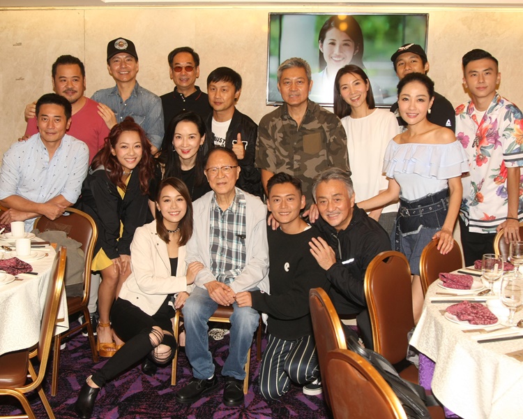 《牛下女高音》得以重見天日,一班演員都十分開心。