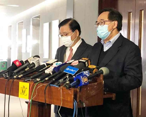 盧偉國建議分批接滯留湖北港人回港。