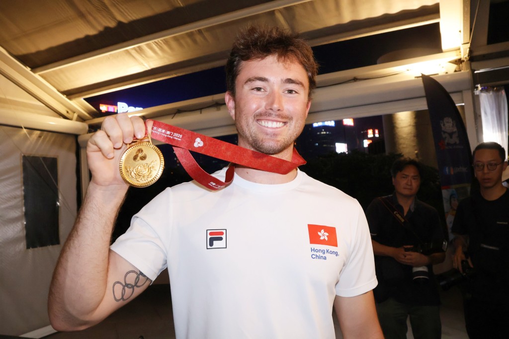 貝俊龍奪得港隊今屆全運第1金。星島圖片
