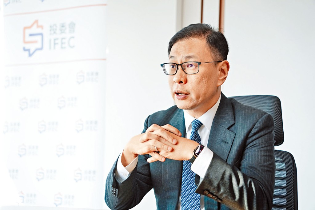 證監會轄下投資者及理財教育委員會主席杜淦堃,期望政府可投放更多資源於投資者理財教育。