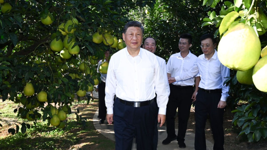 習近平在廣東省梅州市考察調研。 新華社 習近平在廣東省梅州市考察調研。 新華社