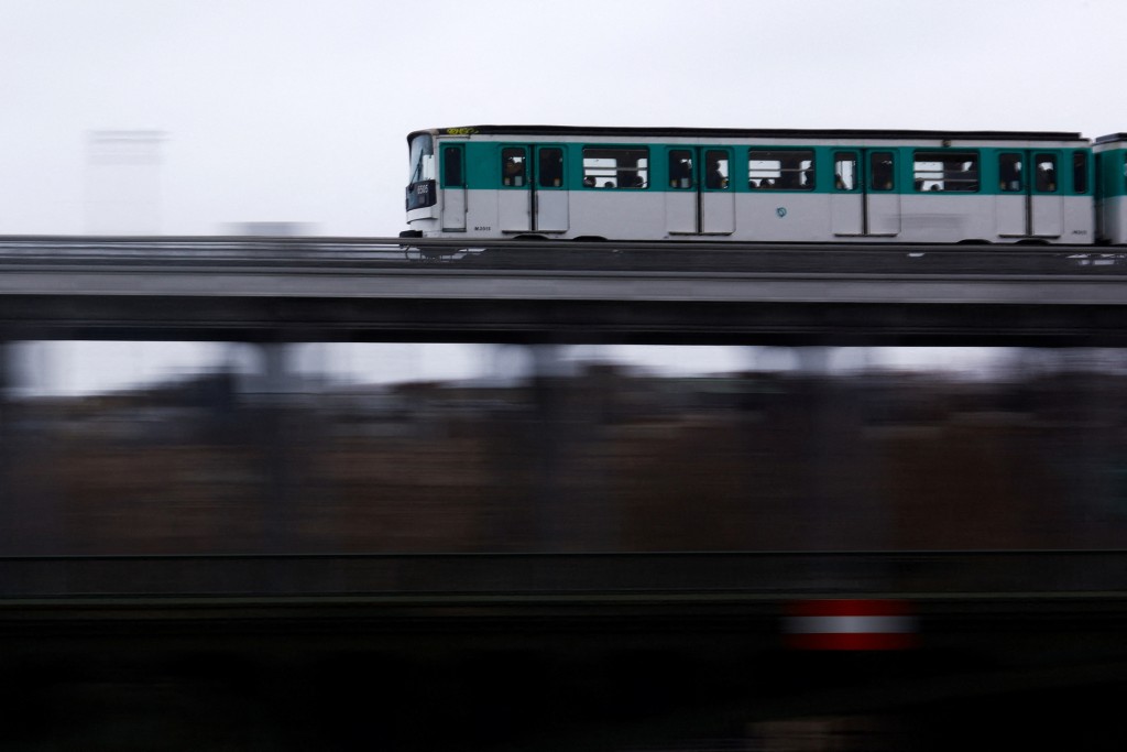 巴黎地鐵線路及火車將大受影響。路透社 