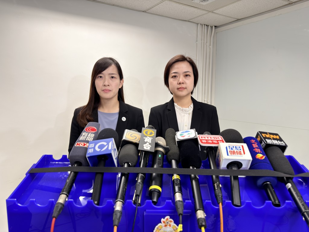 大埔警區刑事部總督察譚婧珊（右）、家庭衝突及性暴力政策組高級督察郭詩慧。