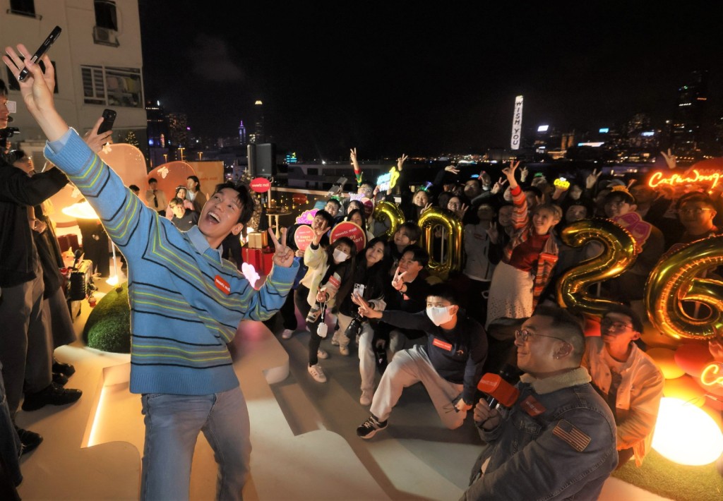 林奕匡現身跨年慶典。 林奕匡現身跨年慶典。