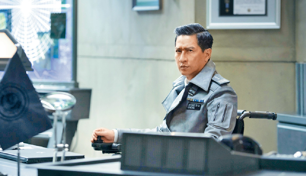 ■友情客串的張家輝力撐港產科幻片。