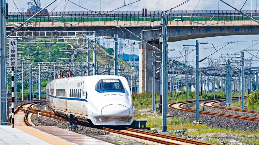 運輸界「獻計」，倡利用現時停用的高鐵網絡運輸供港物品。