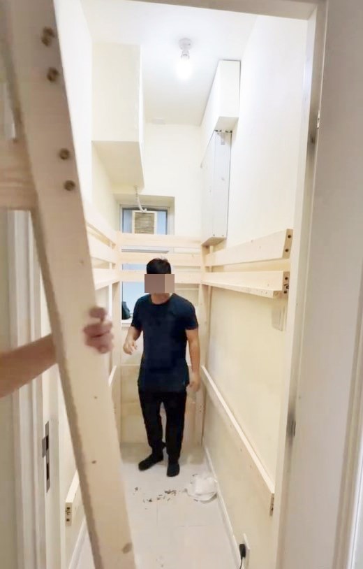 首選高架床! 物美價廉,上面睡覺!下面就是客廳 空間了。Threads截圖 首選高架床! 物美價廉,上面睡覺!下面就是客廳 空間了。Threads截圖