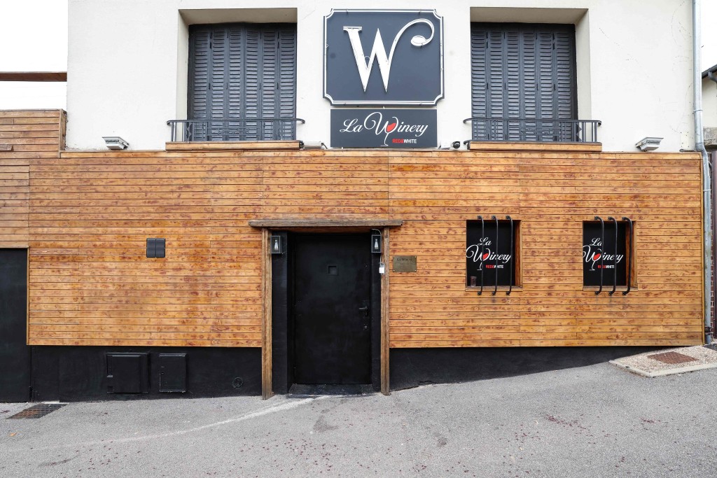 事發酒吧La Winery外觀。 法新社 事發酒吧La Winery外觀。 法新社