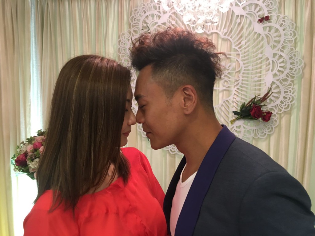 李天翔爆太太簽紙時感動落淚。