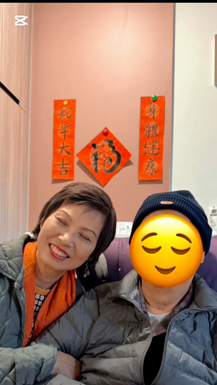 夏妙然好敬重鍾景輝。 夏妙然好敬重鍾景輝。