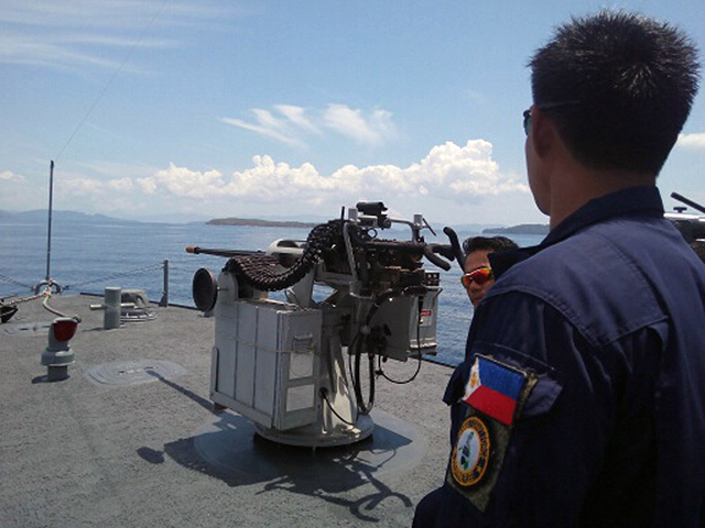 菲海軍曾為「卡里拉亞湖」號加裝重機槍等武器。