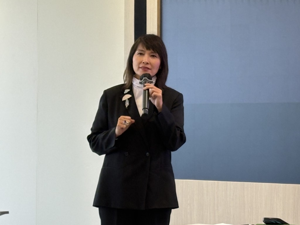江玉歡指提速提效發展北都離不開「企業化」、「少束縛」、「有標桿」、「夠靈活」、「多支持」。 江玉歡指提速提效發展北都離不開「企業化」、「少束縛」、「有標桿」、「夠靈活」、「多支持」。
