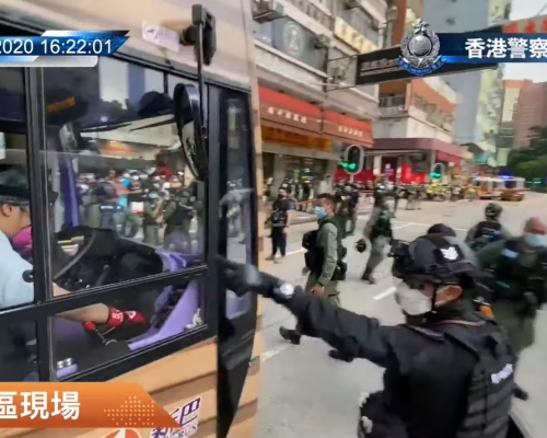 警方在油麻地以危險駕駛拘捕一名新巴司機。警方社交網站截圖