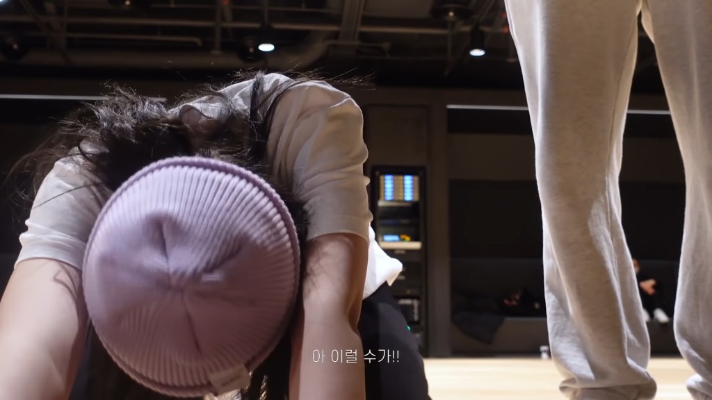 跳完一轮先发现冇录片，边个话女神唔会大头虾？