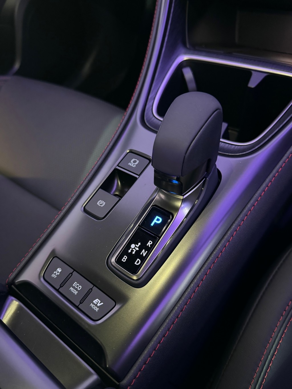 Lexus全新LBX駕駛模式有Eco、Normal、EV三種選擇。