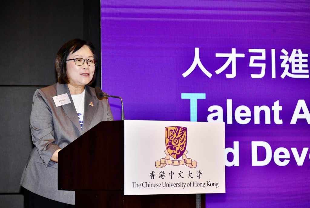 常务副校长潘伟贤指,面对人工智能革命、可持续发展、气候变化等全球挑战,大学肩负前所未有的重要使命。 卢江球摄 常务副校长潘伟贤指,面对人工智能革命、可持续发展、气候变化等全球挑战,大学肩负前所未有的重要使命。 卢江球摄