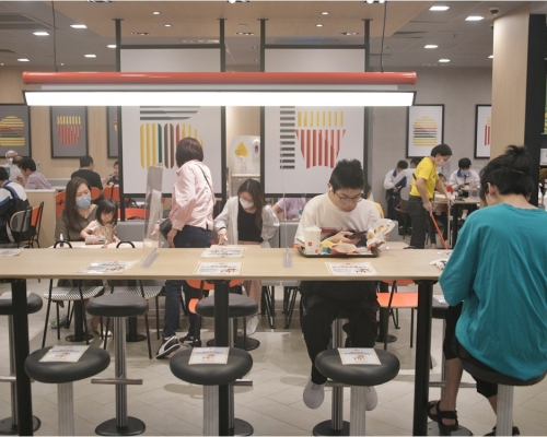 餐飲業員工若不宜接種疫苗,可作申報。資料圖片