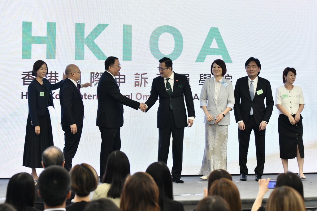 陳積志、陳國基、李慧琼等出席香港國際申訴專員學院揭幕禮。盧江球攝 陳積志、陳國基、李慧琼等出席香港國際申訴專員學院揭幕禮。盧江球攝