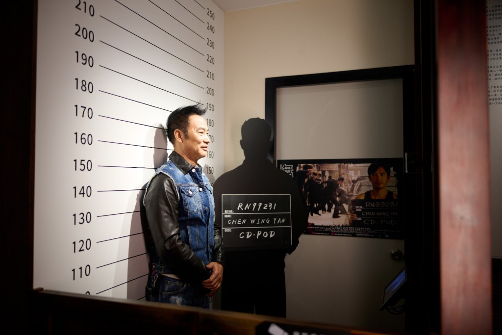 佢拍嘅片，好多都獲獎無數。