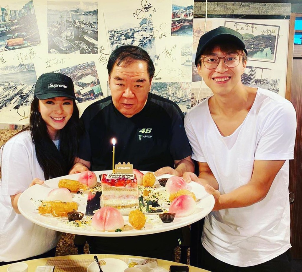 JW路過都來合照祝壽，但原來當時Kent哥認不出她來。