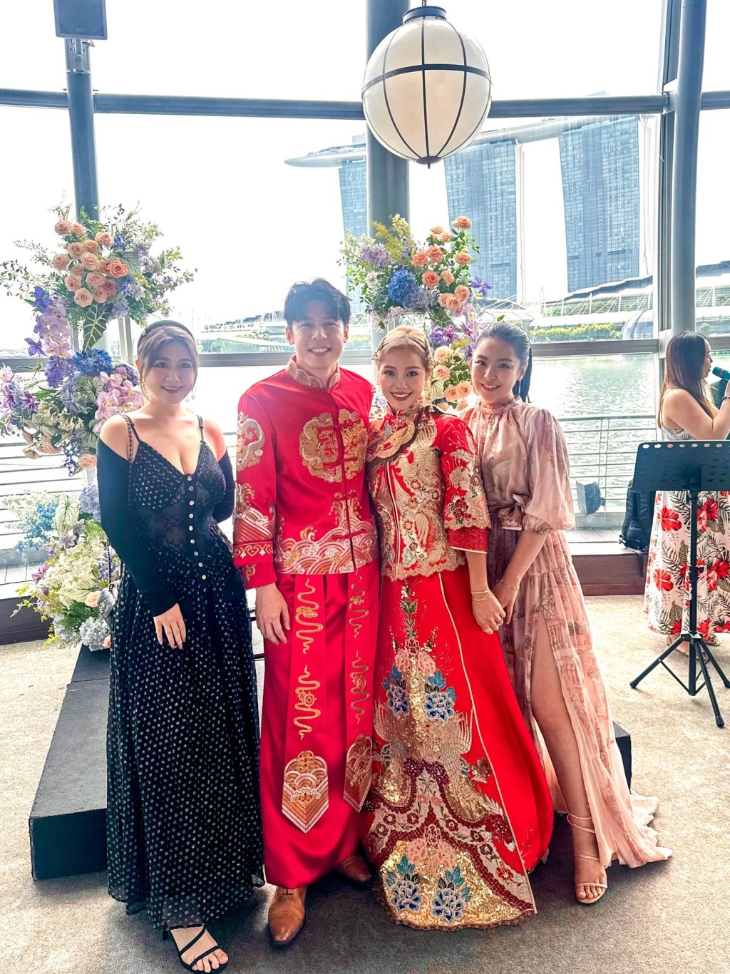 陳芷尤與老公很登對。