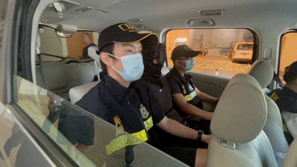 海關破荃灣毒品倉 拘一男檢210萬元氯胺酮
