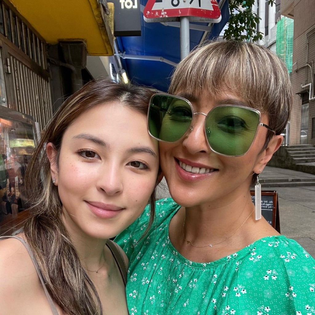 上山诗钠的女儿Hilary是「最靓星二代」之一。