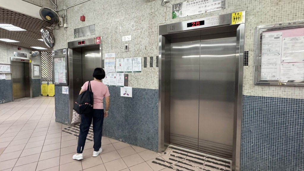 觀塘翠屏北邨及沙田博康邨合共48部升降機,施工存在嚴重缺失。 觀塘翠屏北邨及沙田博康邨合共48部升降機,施工存在嚴重缺失。