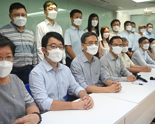 教協終於宣布解散。
