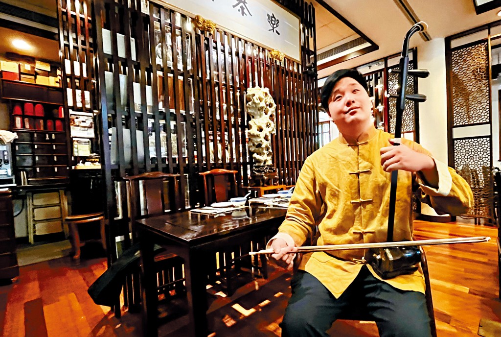 視障藝術家楊恩華視傳承及活化地水南音為己任。