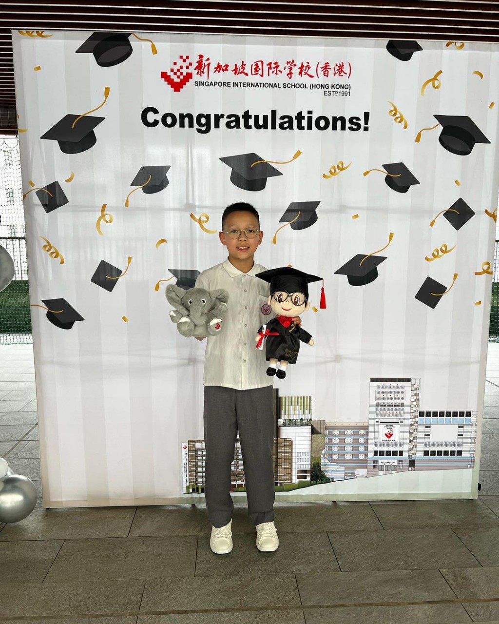 姚瑩瑩兒子Evan去年小學畢業。