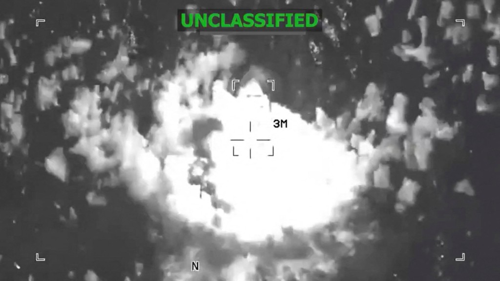 美军在海上扫毒的行动已增至107人死。路透社