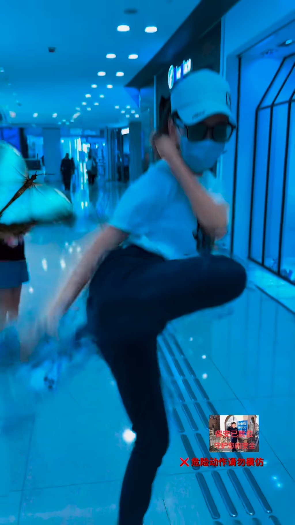 不過貼文前段都是廣東話,卻用普通話來玩諧音笑話,令香港網民起初看得一頭霧水。 不過貼文前段都是廣東話,卻用普通話來玩諧音笑話,令香港網民起初看得一頭霧水。