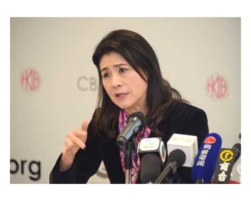 私人財富管理公會主席盧彩雲。