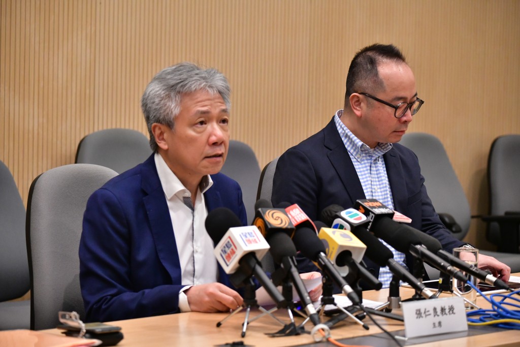 張仁良（左）表示交諮會將支持政府提出的改善方案。禇樂琪攝