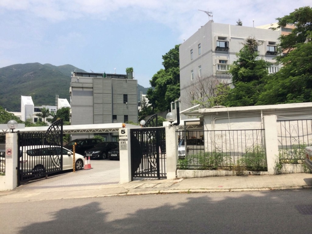 壽臣山木苑B3座一個2131方呎的大宅,以7000萬元連1個車位成交。 壽臣山木苑B3座一個2131方呎的大宅,以7000萬元連1個車位成交。