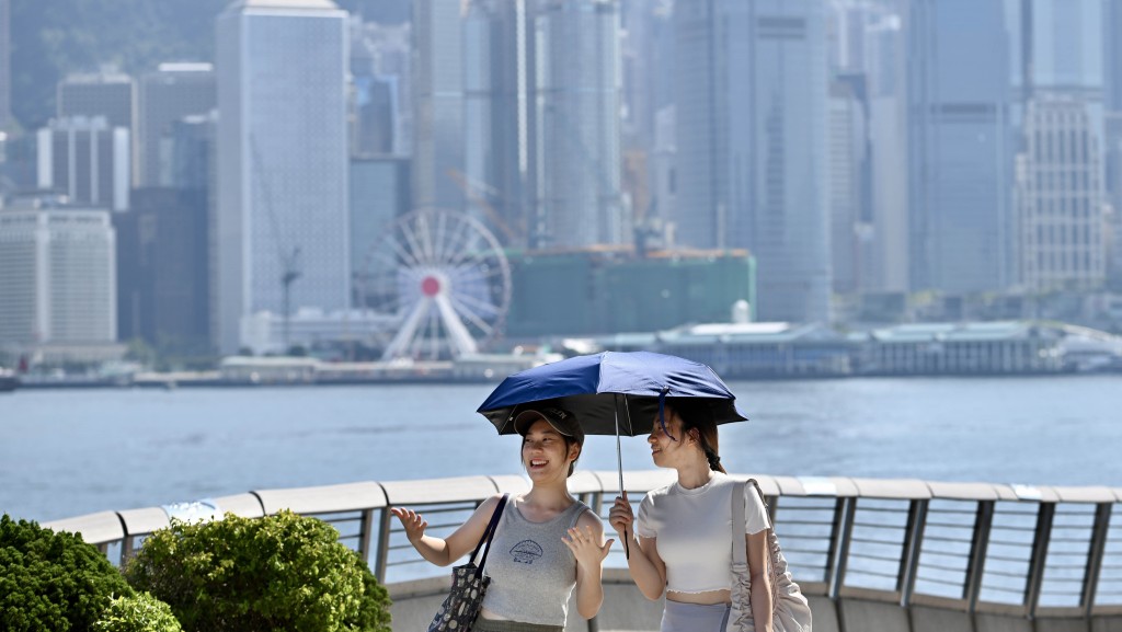 天氣酷熱｜今日多區氣溫近35°C 天文台料明日市區最高達34°C