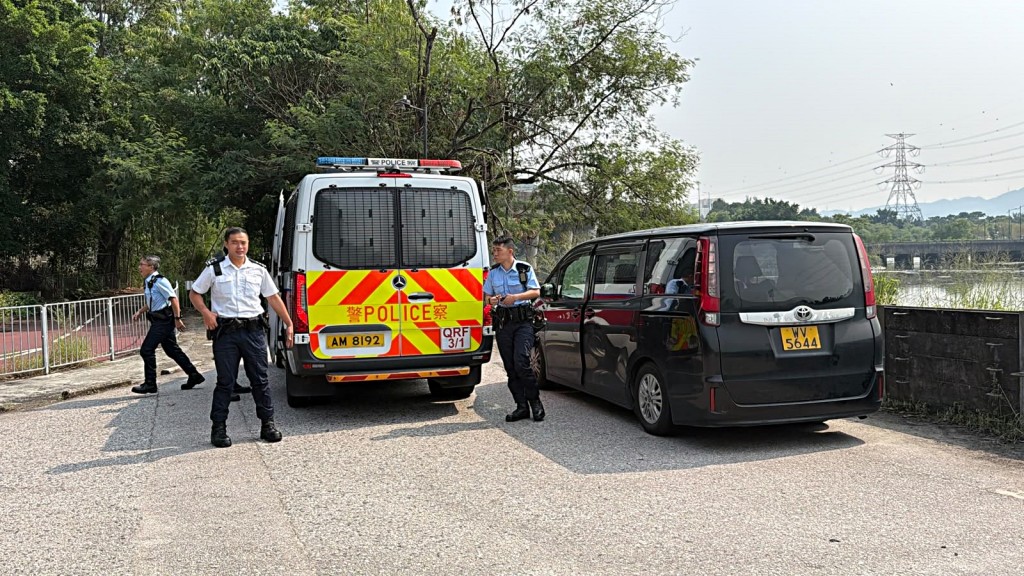 警方與漁護署聯合行動。梁國峰攝 警方與漁護署聯合行動。梁國峰攝