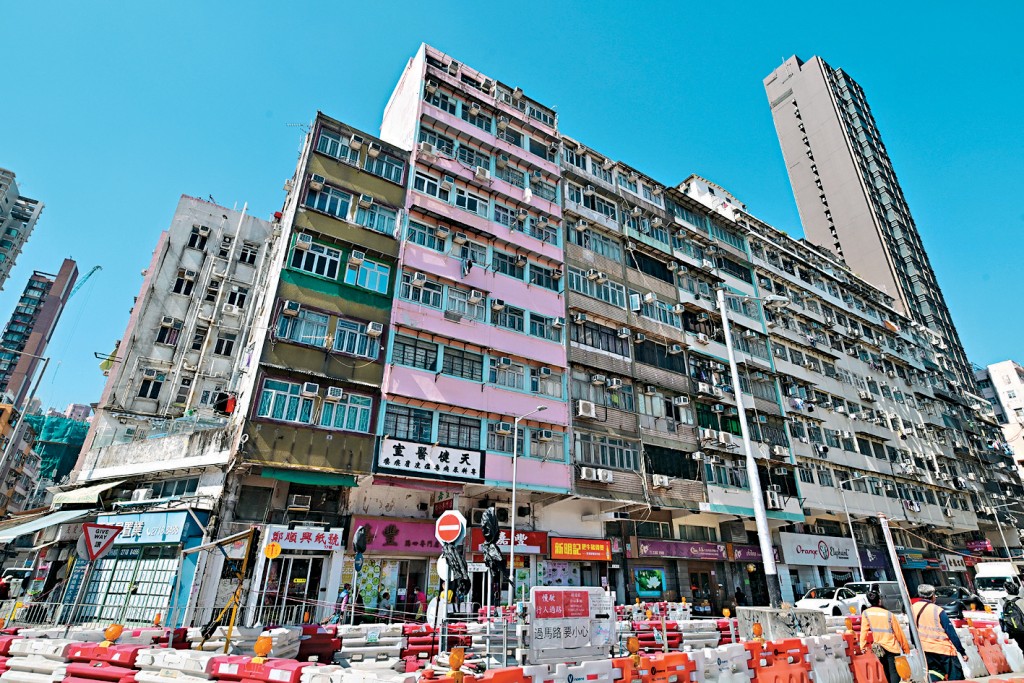 市建局「衙前圍道/賈炳達道」項目預計明年起逐步招標，料於2035至2042年間分階段落成。