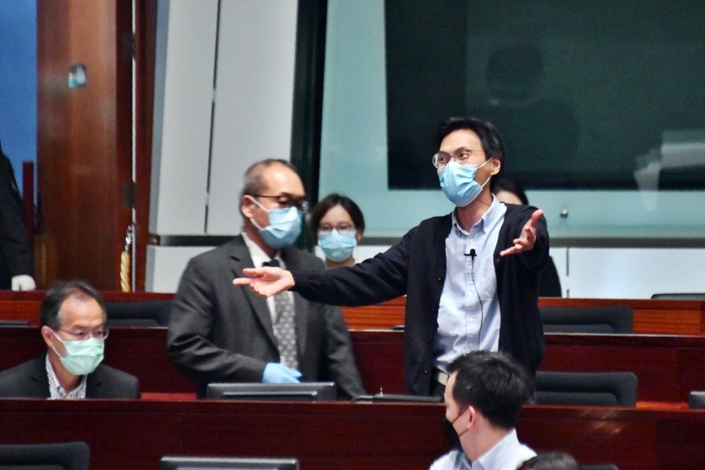 朱凱廸被趕離場。
