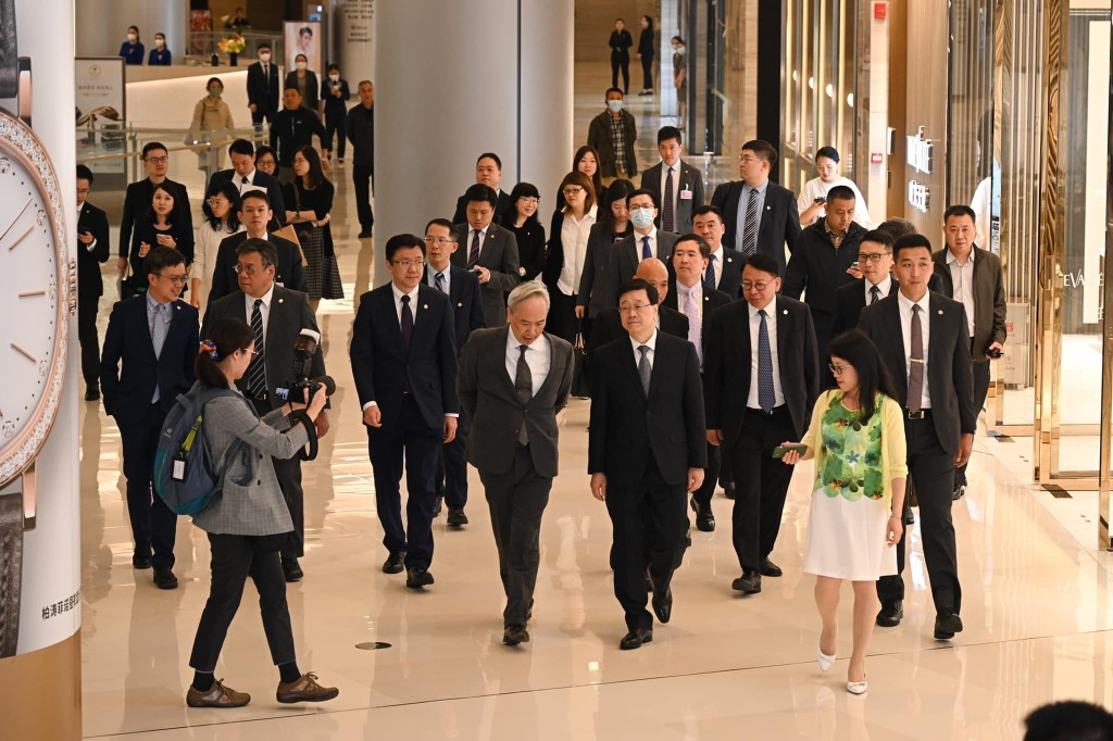 行政长官李家超率团到访重庆。陈国基FB图片