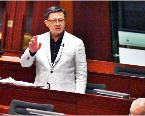 何君堯建議將禮賓府遷至新界北。