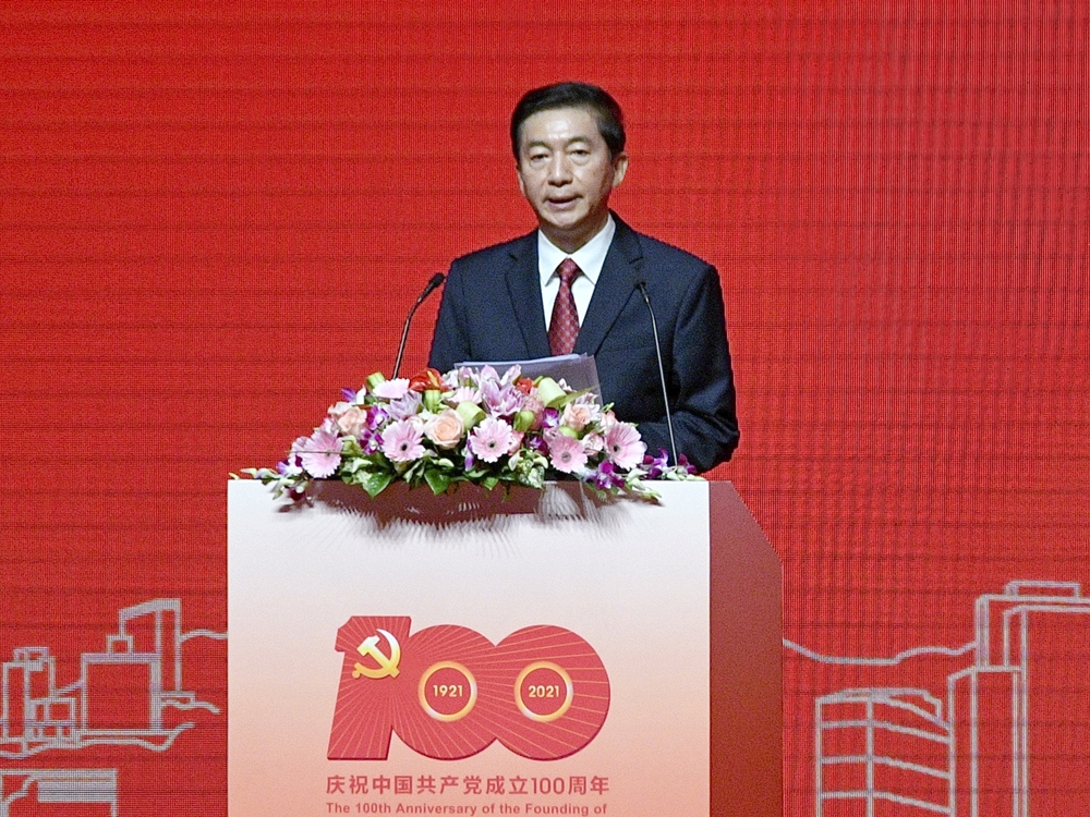 骆惠宁当日的发言，谈到共产党带领中国成为世界强国。苏正谦摄