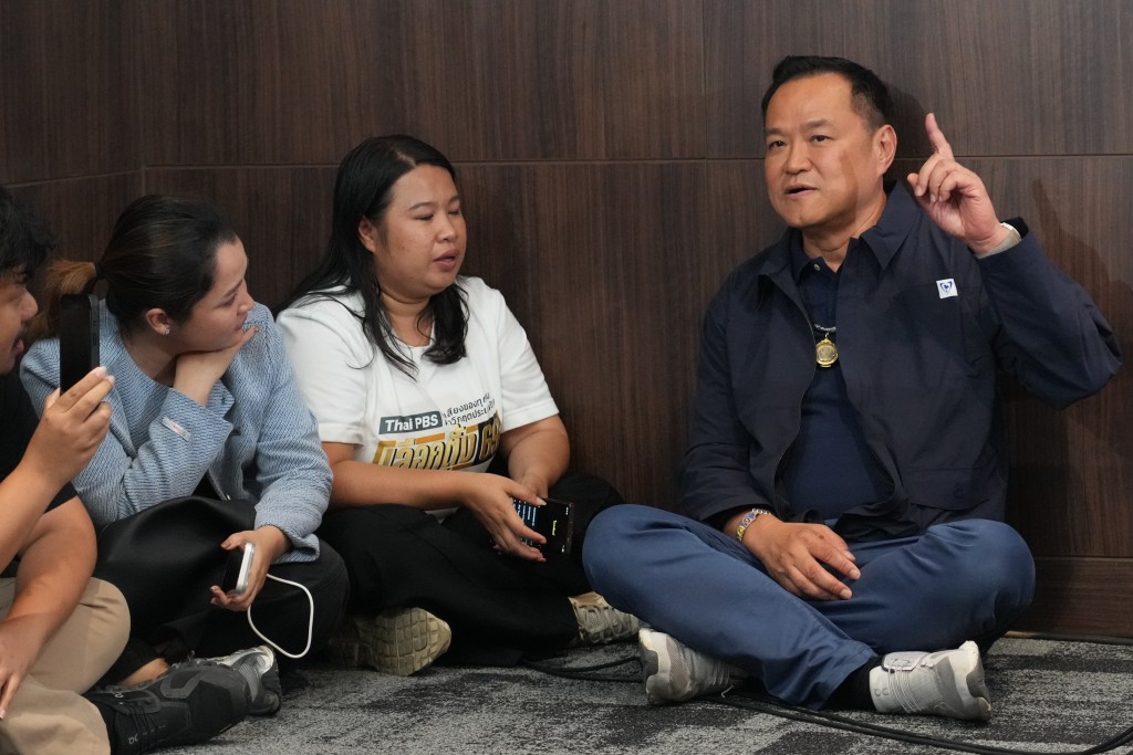 59歲的阿努廷去年9月獲得人民黨的支持而出任總理。美聯社