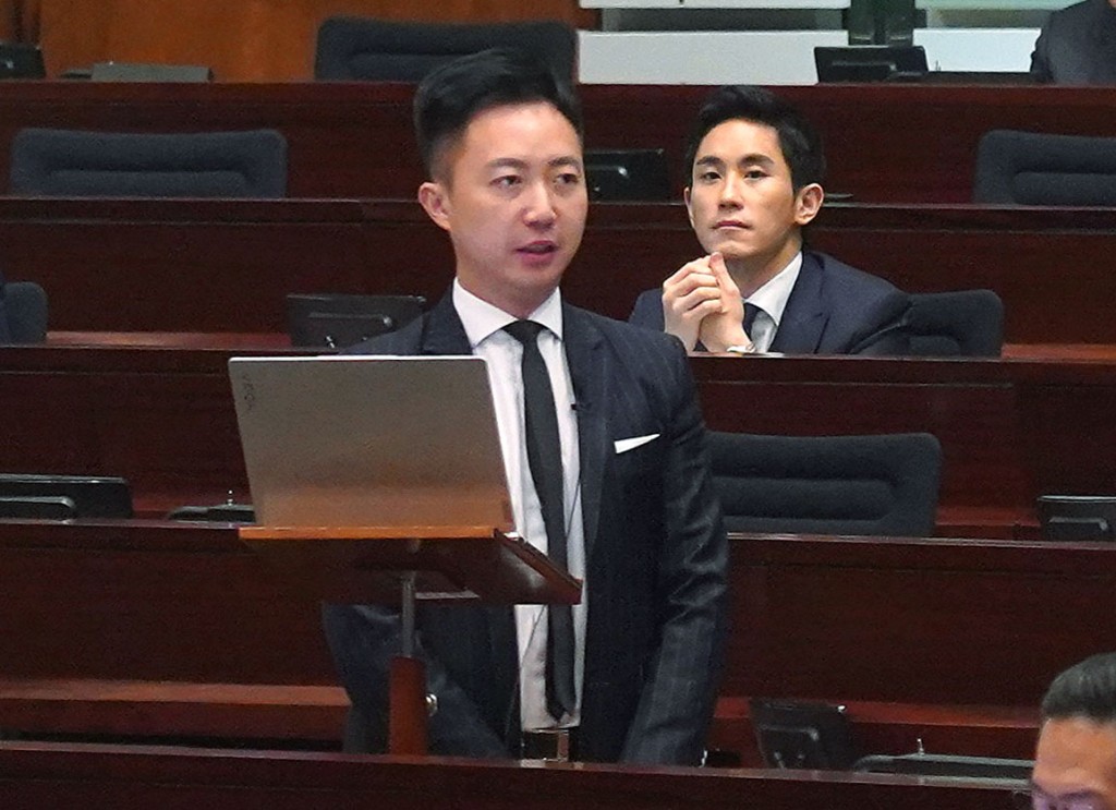 新民黨李梓敬同樣贊成為領取長者生活津貼的長者豁免醫療收費。資料圖片